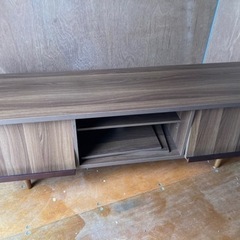 無料　テレビ台、冷蔵庫などの画像