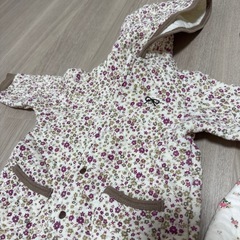サイズ80 上着　花柄　ベビー服　赤ちゃん　ジャケット の画像
