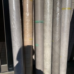 ⭐︎年末SALE中⭐︎クッションフロア　新品未使用 クッションフロア　まとめて6本　リフォーム　DIY 引越し 内装　材料　改　築 リノベーション　不動産 大工　施工　工事 修理 大工 床 事務所 一軒家 古民家 改築　カフェ 店舗 事務所 メンテナンス　脱衣所 玄関 トイレ 和室　洋室 まとめ売り　6本の画像