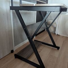 【無料】PCデスクの画像