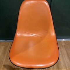 【トレファク神戸南店】Herman Miller イームズサイドシェルチェア です‼︎【取りに来られる方限定】の画像