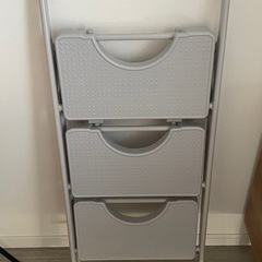 脚立　シンプル　グレーの画像