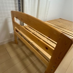 スノコタイプのシングルベッドフレーム中古の画像