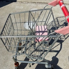 本格的な子供用ショッピングカートの画像
