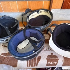 ※無料でお譲りします　バイクヘルメット4個　の画像