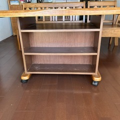 ダイニングテーブルの画像