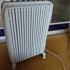 デロンギ　ドラゴン3オイルヒーター　の画像