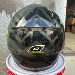 モンスターエナジーエニールオフロードヘルメットの画像