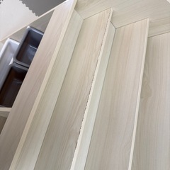 おもちゃ収納棚の画像