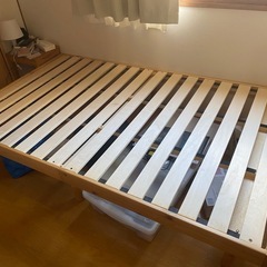 セミダブルベッド　マットレス付き
の画像