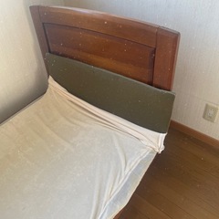 期間限定Sベッドフレームあげます。の画像