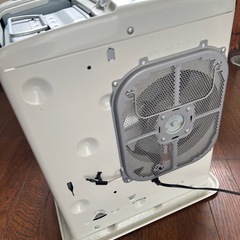 石油ファンヒーターの画像