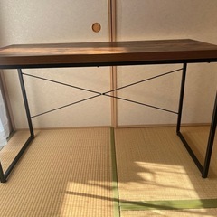 デスクandチェアーの画像