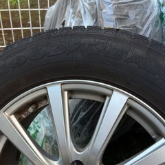 SUV スタッドレスタイヤ（4本）ホイールセット【225/65R 17】の画像