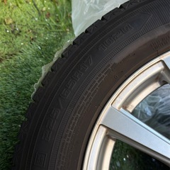 SUV スタッドレスタイヤ（4本）ホイールセット【225/65R 17】の画像