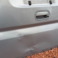 手渡し限定 ホンダ N-BOX JF1 リアゲート バックドア NH787M 凹み有り の画像