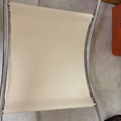 ガラステーブルの画像