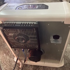 サンポット　ゼータスイング　21年製　FF式石油ストーブ　木造〜15畳　程度も良いの画像