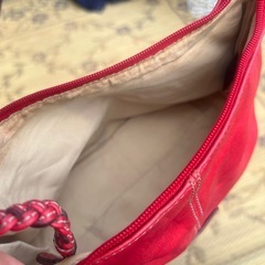 赤　かばんの画像