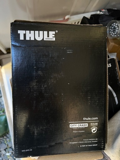 Thule エアロルーフバー（ルーフレール用）