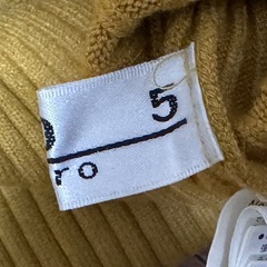 リブ編み ハイネック セーター ポンチョ 体型カバーニット マスタードの画像