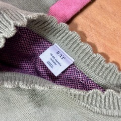 GAP 18-24ヶ月 リンゴ柄トレーナー 90cmの画像