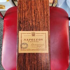 【未開栓・箱付】クルボアジェ ナポレオン コニャック 700ml 古酒の画像