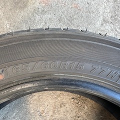 ヨコハマ　　タイヤ　165/60R15の画像