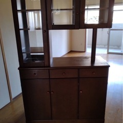 食器棚の画像