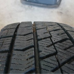 スペーシア外し　155/65R14　スタッドレス　ブリヂストンVRX2 22年製　ホイール付き4本セットの画像