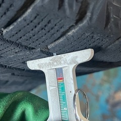 15インチ BRIDGESTONE スタッドレスタイヤの画像