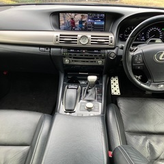LS460 Fスポーツ 25年 車検8年7月 サンルーフ サスコン ナビ BTの画像