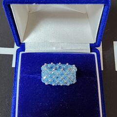 愛らしいビーズの指輪（青系）、いかがでしょうか？の画像