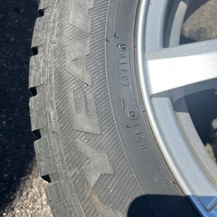 215/60r16 95Qスタッドレスタイヤgood yearとアルミホイール4本セットの画像