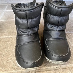 子ども用ブーツ　15センチ、17センチの画像