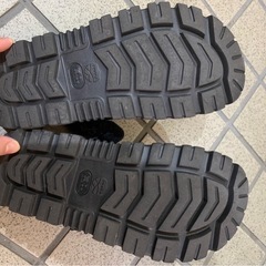 beautiful people ブラックサンダルの画像