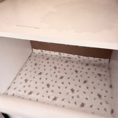 白の3段BOXの画像