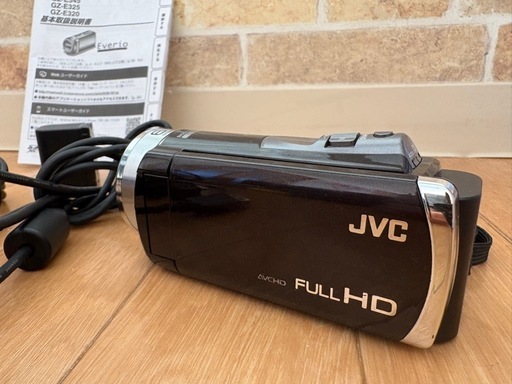 ビデオカメラ　JVC　GZ E345