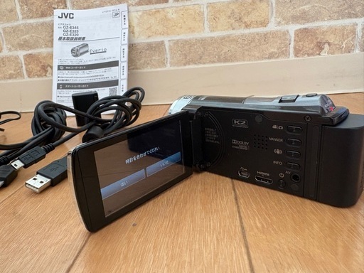 ビデオカメラ　JVC　GZ E345