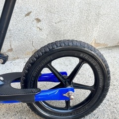 正規品　STRIDER ストライダー スポーツモデル ブルー 12インチの画像