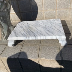 大理石　壺　花瓶　台の画像