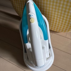 日立　アイロンとアイロン台の画像