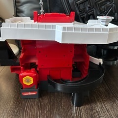 トミカ　変形ファイヤーステーションの画像