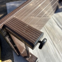 アルミ製の台の画像