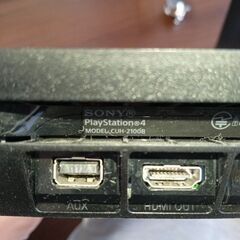 PS4  CUH-2100Bの画像