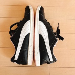 レディーススニーカー　PUMAの画像