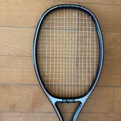 硬式テニスラケットの画像