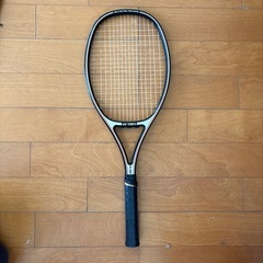 硬式テニスラケットの画像