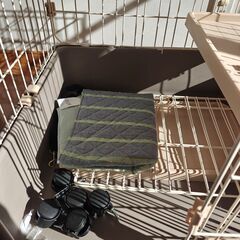 【超美品・格安】カインズ ペットケージ（子猫・小型犬用）ハンモック・キャスター・説明書完備！伊東市 500円の画像