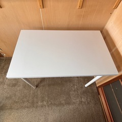 IKEA イケア　シンプルデスクの画像
